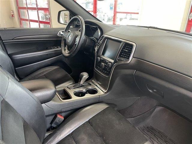 Jeep Grand Cherokee Laredo 4WD 2017