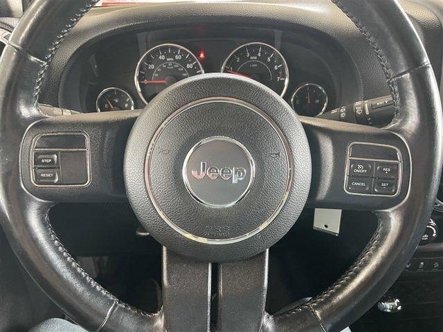 Jeep Wrangler Unlimited Sahara 4WD 2012