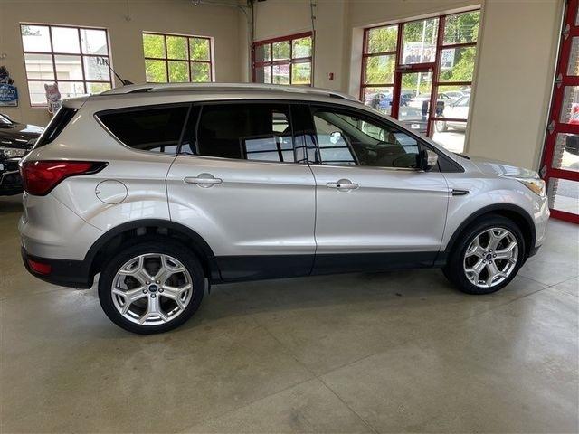 Ford Escape Titanium 4WD 2019