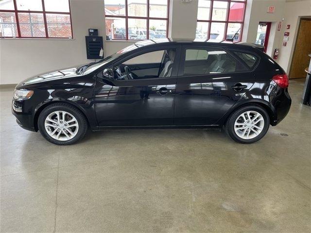Kia Forte 5-Door EX 2012