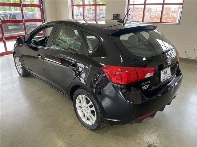 Kia Forte 5-Door EX 2012