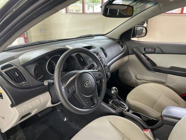 Kia Forte 5-Door EX 2012