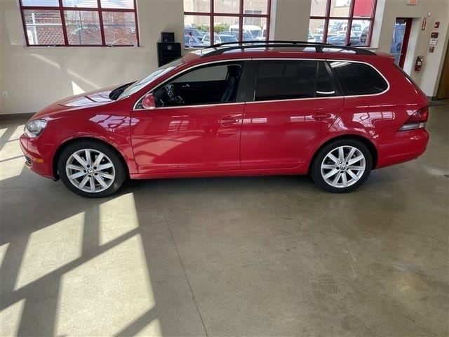 Volkswagen Jetta SportWagen 2.0L TDI 2011