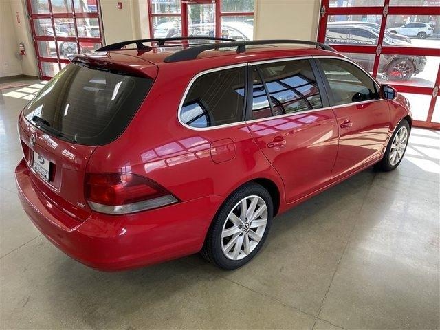 Volkswagen Jetta SportWagen 2.0L TDI 2011