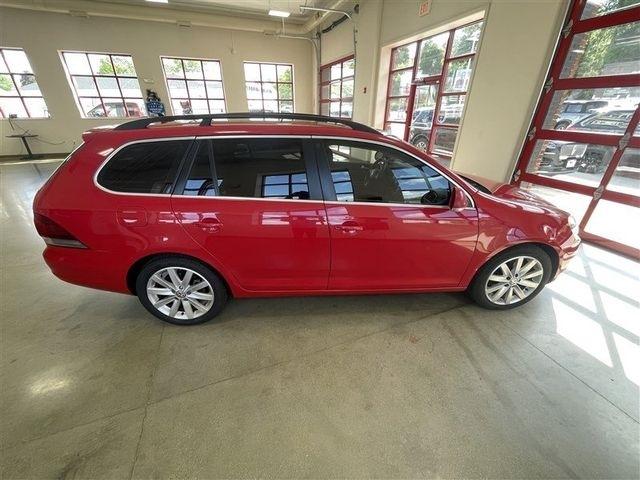 Volkswagen Jetta SportWagen 2.0L TDI 2011