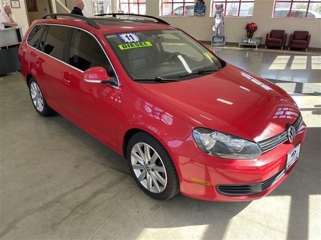 Volkswagen Jetta SportWagen 2.0L TDI 2011