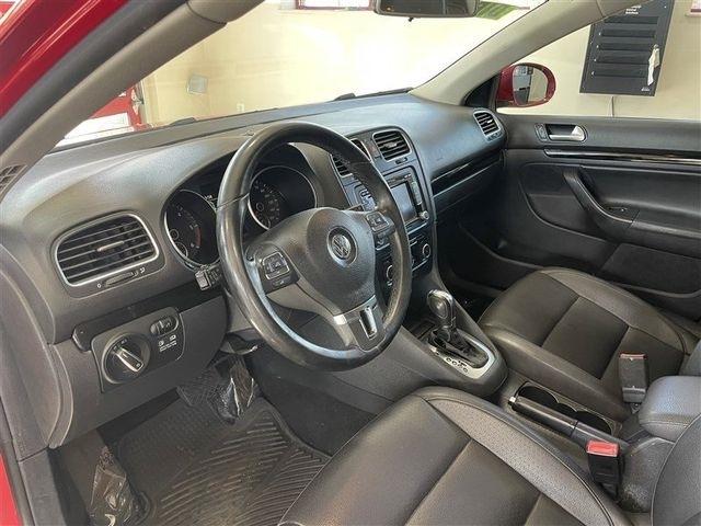 Volkswagen Jetta SportWagen 2.0L TDI 2011