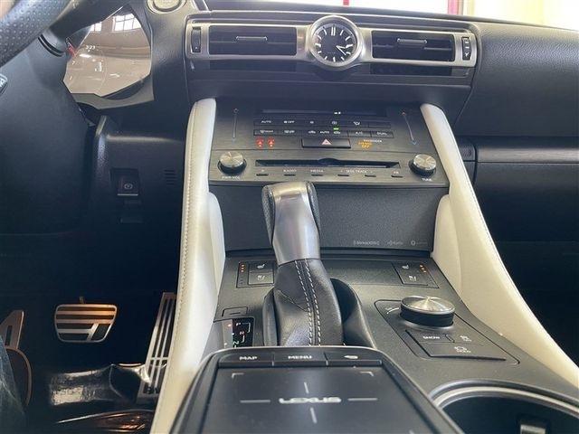 Lexus RC 300 F SPORT 2022