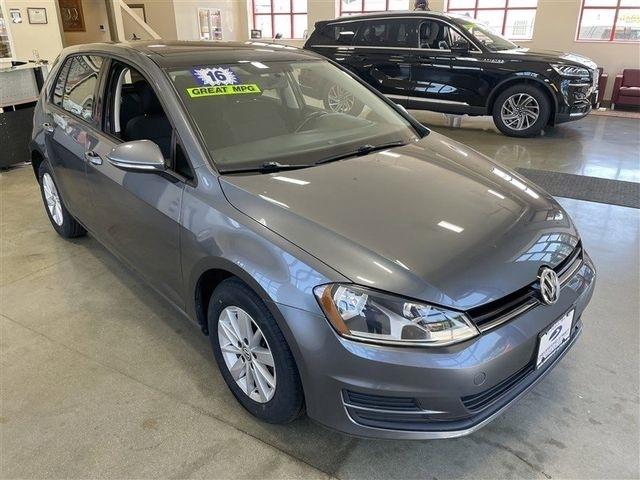 Volkswagen Golf TSI S 6A 2016