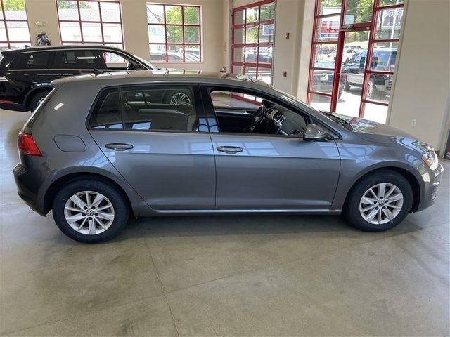Volkswagen Golf TSI S 6A 2016