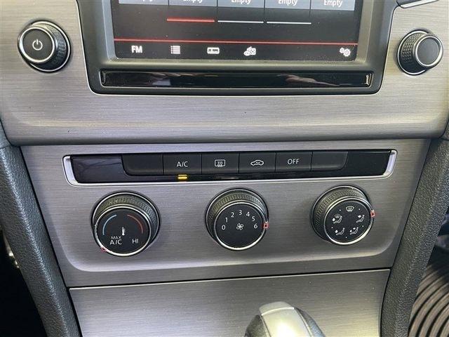 Volkswagen Golf TSI S 6A 2016