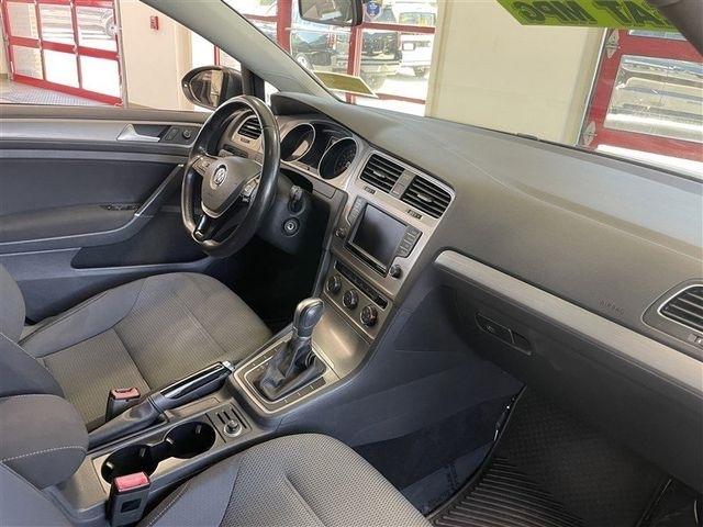 Volkswagen Golf TSI S 6A 2016