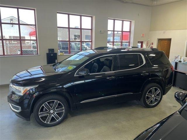 GMC Acadia Denali AWD 2017