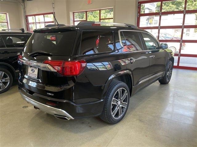 GMC Acadia Denali AWD 2017