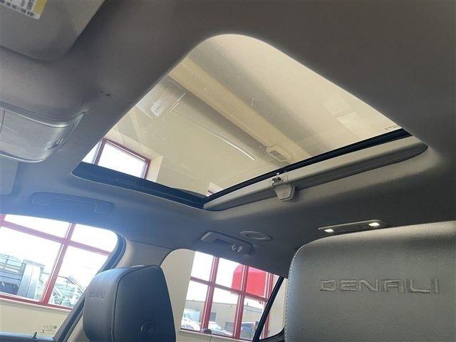 GMC Acadia Denali AWD 2017