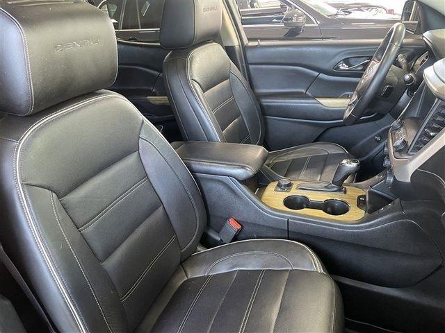 GMC Acadia Denali AWD 2017