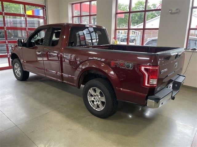 Ford F-150 XLT SuperCab 8-ft. Bed 4WD 2016