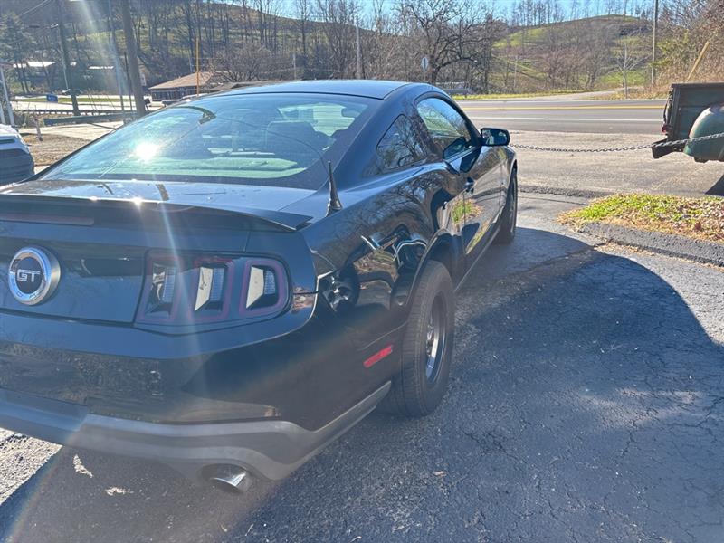 Ford Mustang GT Coupe 2012