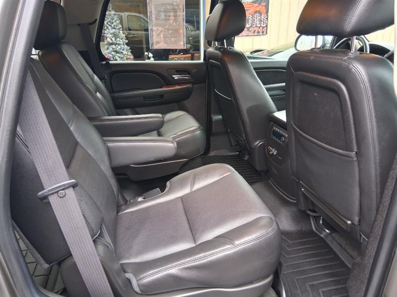 Chevrolet Tahoe LTZ 4WD 2012