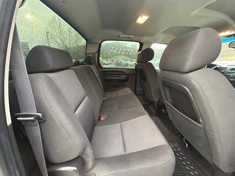 Chevrolet Silverado 1500 LT Crew Cab 4WD 2011