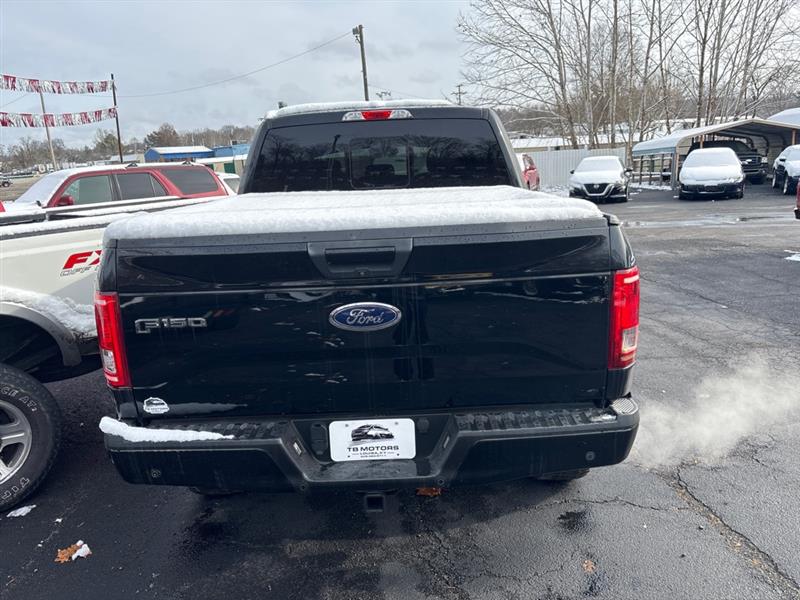 Ford F-150 XL SuperCrew 5.5-ft. Bed 4WD 2016