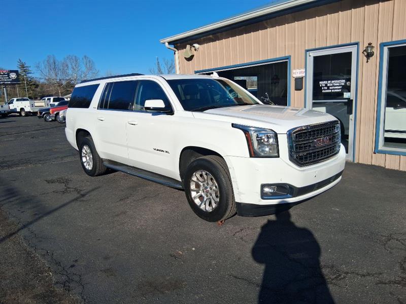 GMC Yukon XL SLE 4WD 2016