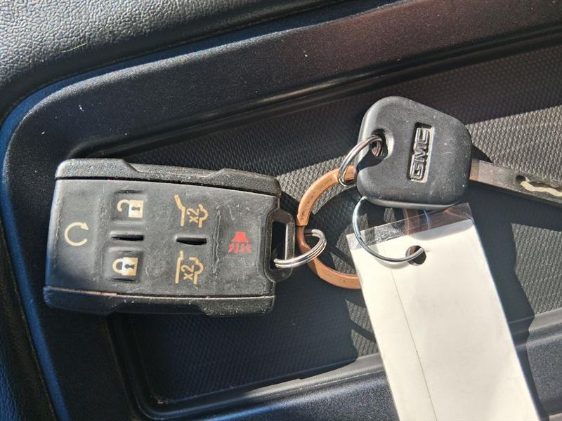 GMC Yukon XL SLE 4WD 2016