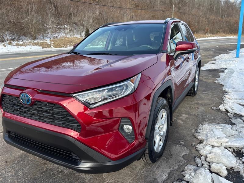 Toyota RAV4 Hybrid XLE 2019