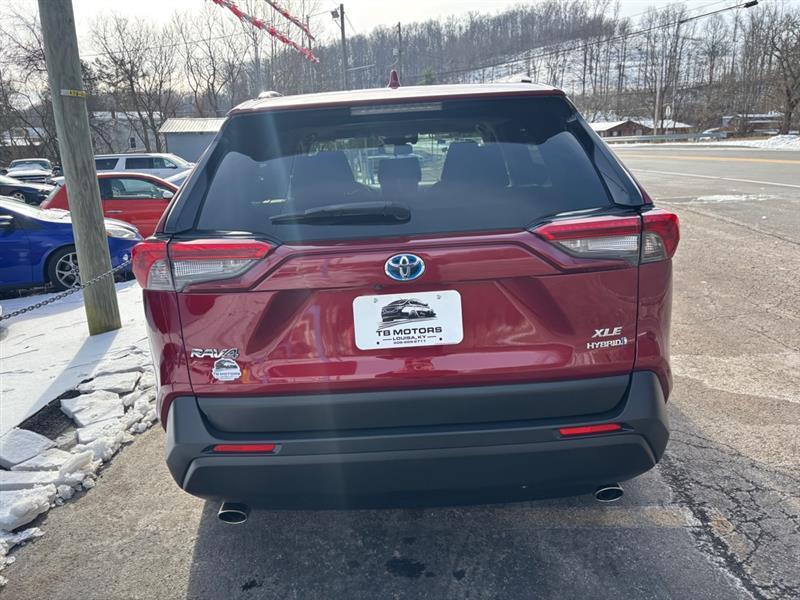 Toyota RAV4 Hybrid XLE 2019
