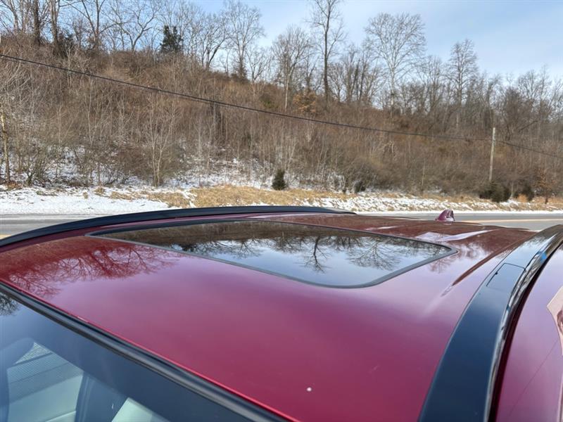 Toyota RAV4 Hybrid XLE 2019