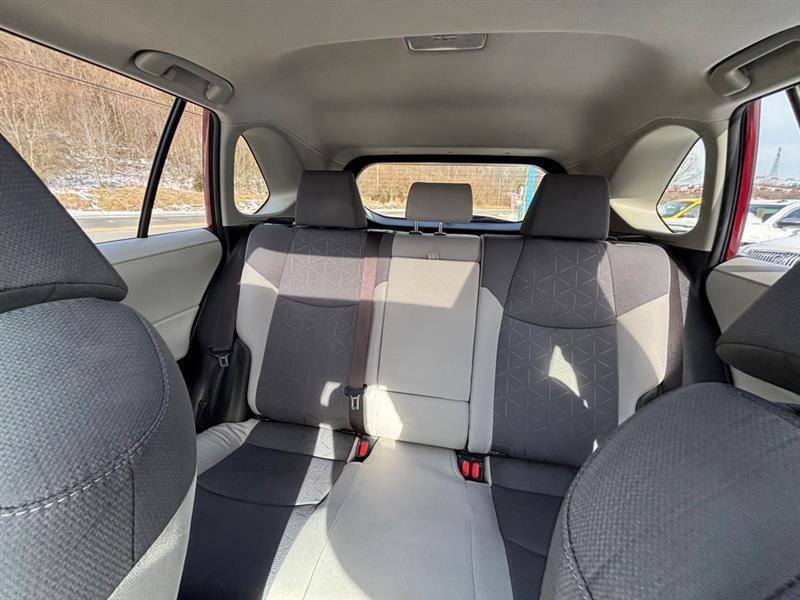 Toyota RAV4 Hybrid XLE 2019