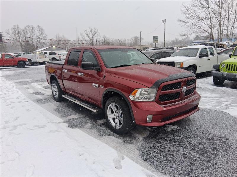 RAM 1500 Tradesman Crew Cab SWB 4WD 2014