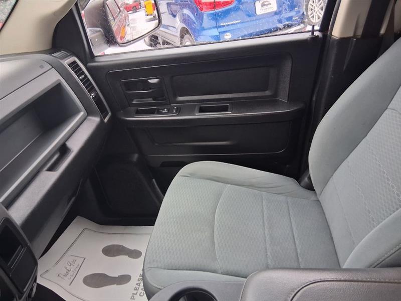 RAM 1500 Tradesman Crew Cab SWB 4WD 2014