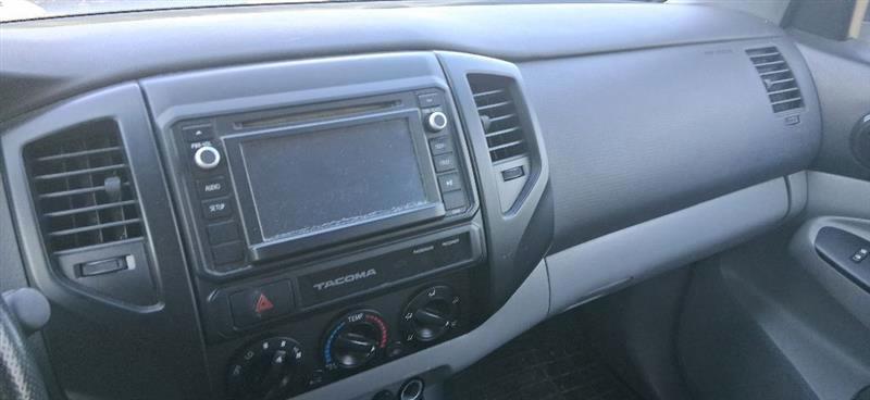 Toyota Tacoma Access Cab I4 4AT 2WD 2015