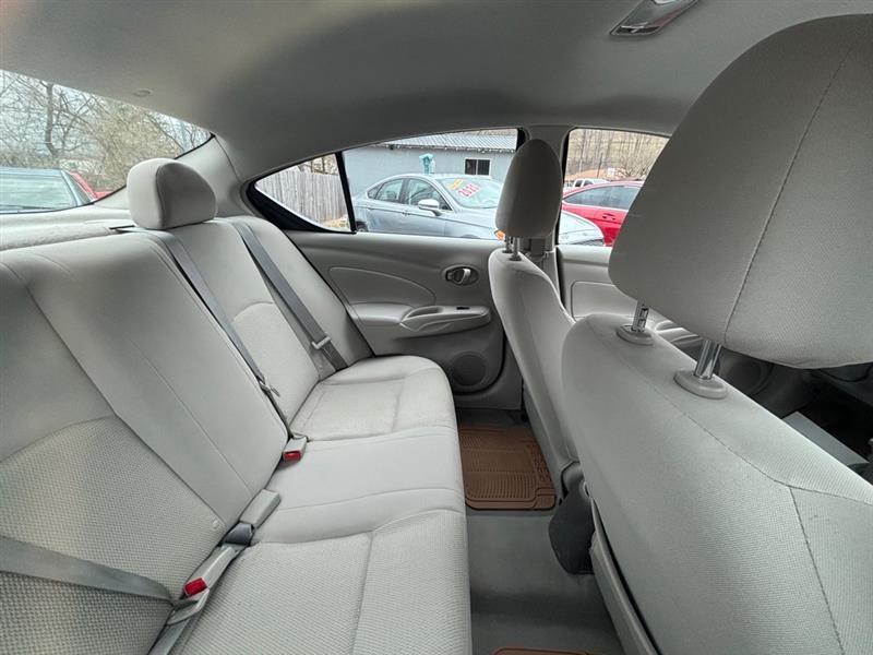 Nissan Versa 1.6 SL Sedan 2012