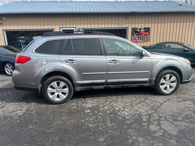 Subaru Outback 2.5i Limited 2011