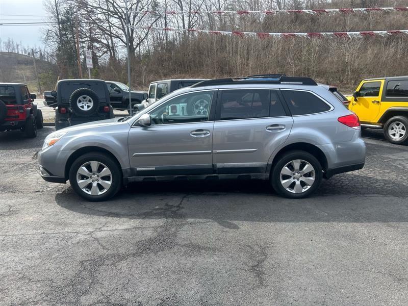 Subaru Outback 2.5i Limited 2011