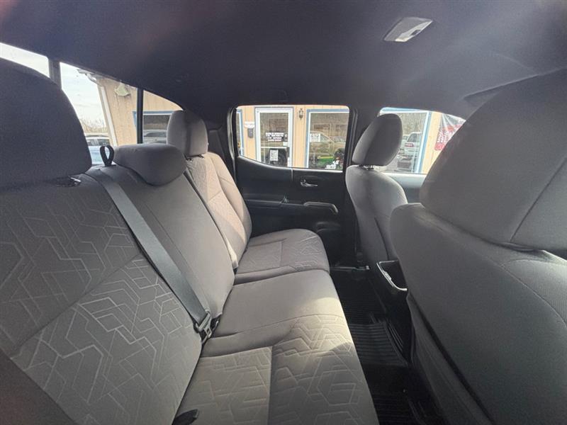 Toyota Tacoma SR5 Double Cab Long Bed V6 6AT 4WD 2017