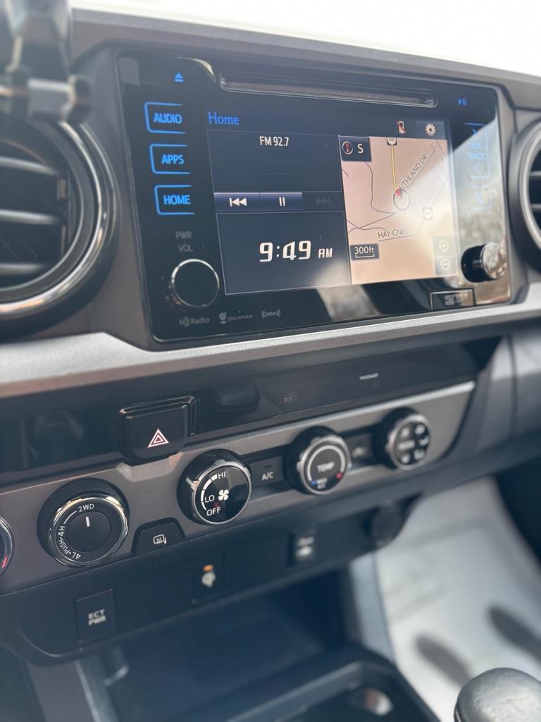 Toyota Tacoma SR5 Double Cab Long Bed V6 6AT 4WD 2017