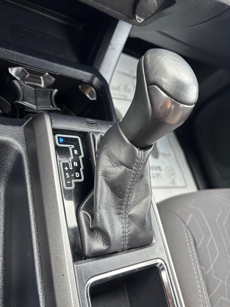 Toyota Tacoma SR5 Double Cab Long Bed V6 6AT 4WD 2017