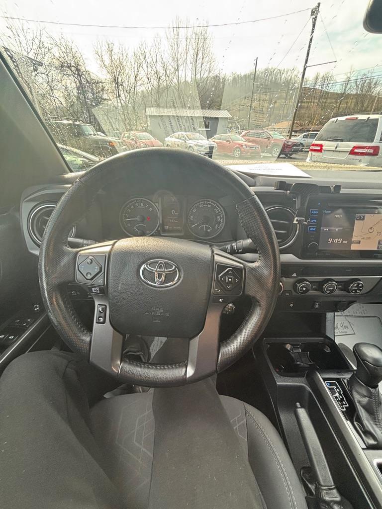 Toyota Tacoma SR5 Double Cab Long Bed V6 6AT 4WD 2017