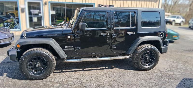 Jeep Wrangler Unlimited Sport 4WD 2010