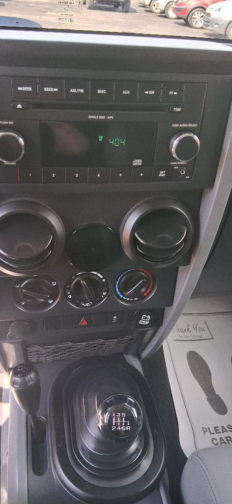 Jeep Wrangler Unlimited Sport 4WD 2010