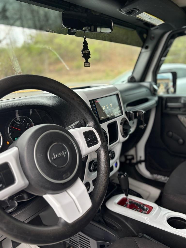 Jeep Wrangler Unlimited Sport 4WD 2013