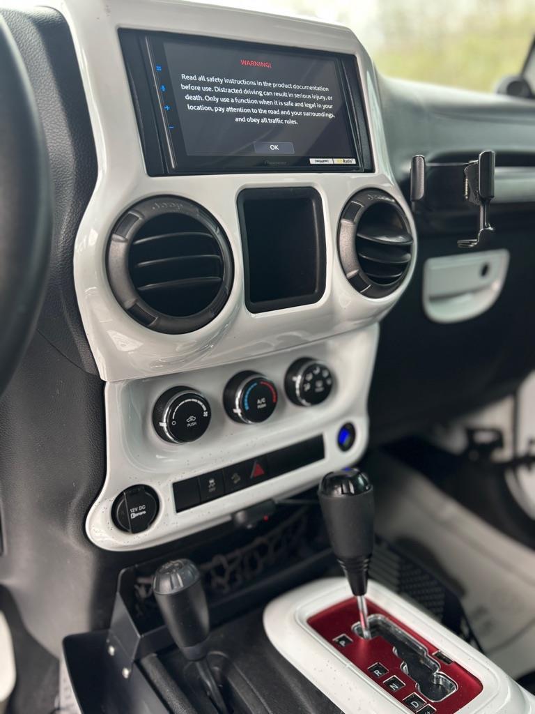 Jeep Wrangler Unlimited Sport 4WD 2013