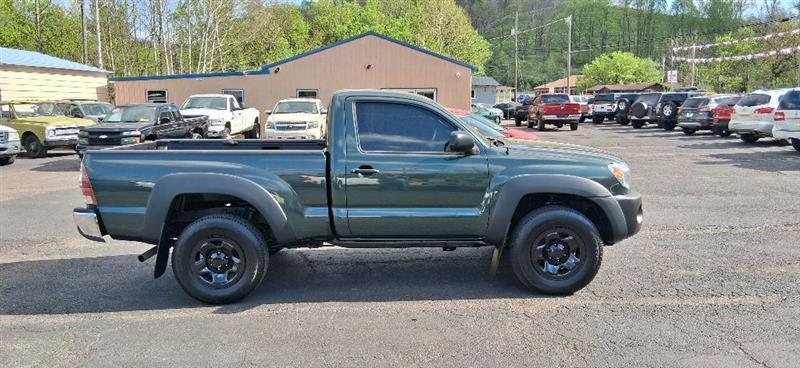 Toyota Tacoma Regular Cab 4WD 2011