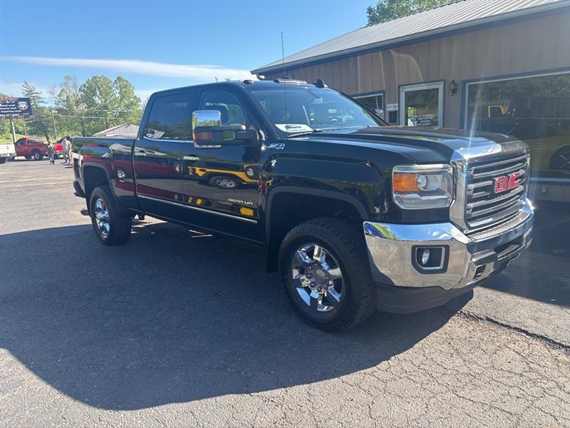 GMC Sierra 2500HD SLT Crew Cab 4WD 2015