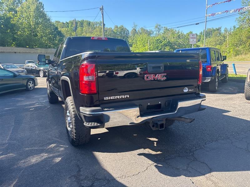 GMC Sierra 2500HD SLT Crew Cab 4WD 2015