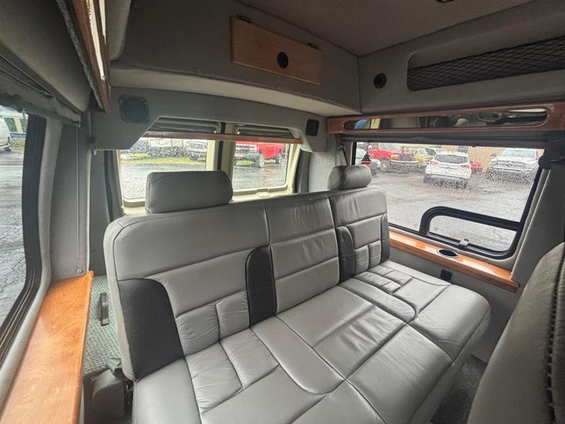 Ford Econoline E-150 2003