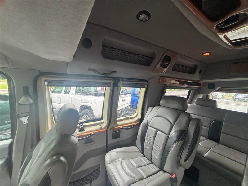 Ford Econoline E-150 2003